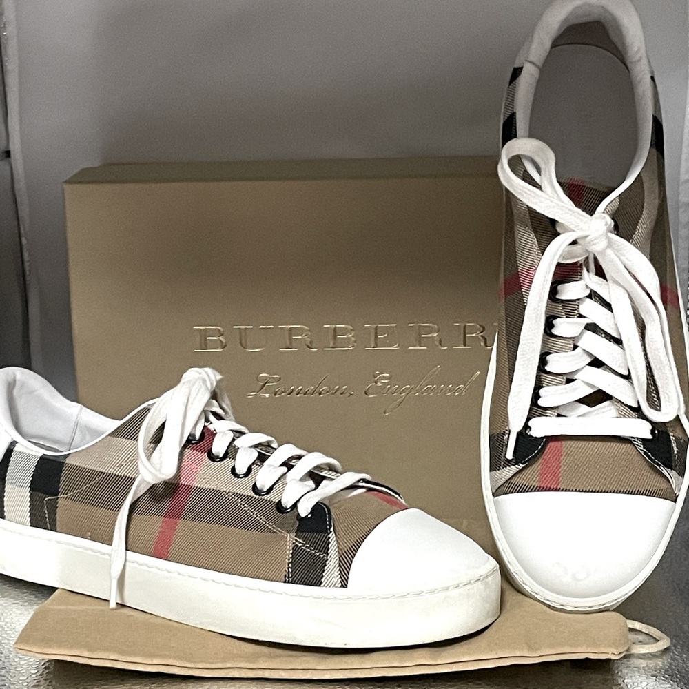 Great Burberry sneakers!
